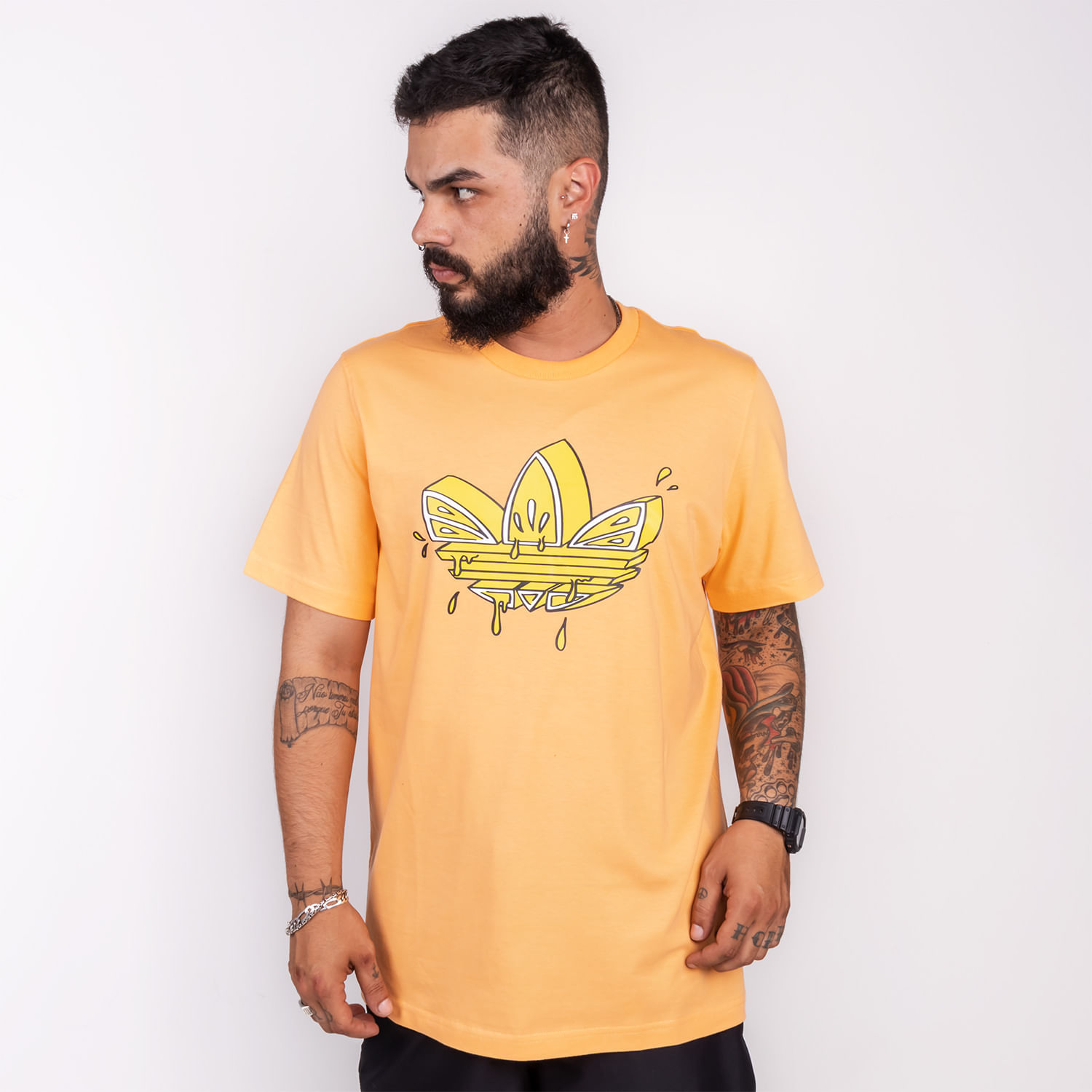 camiseta adidas trefoil amarela
