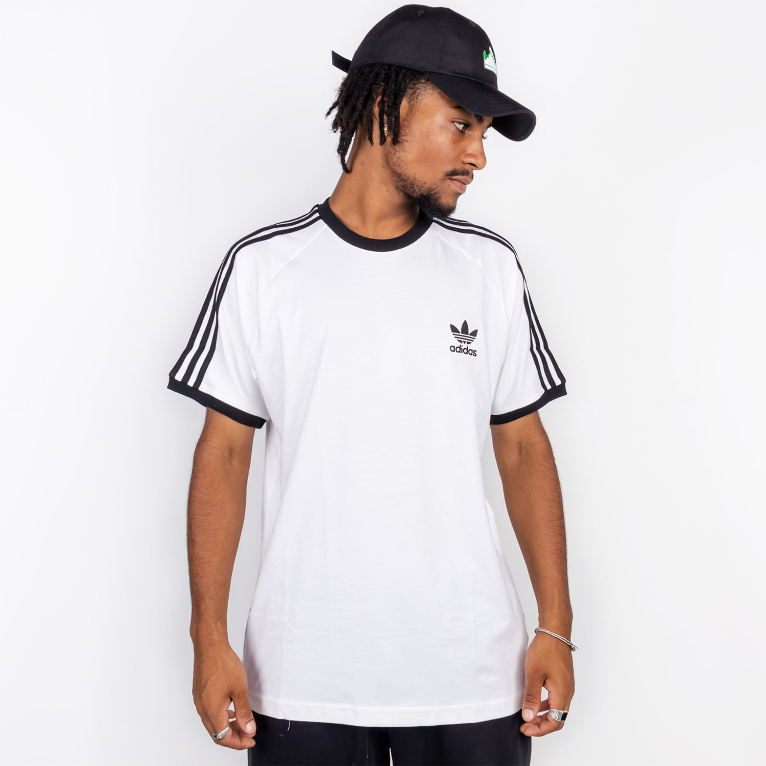 camiseta adidas tres bandas