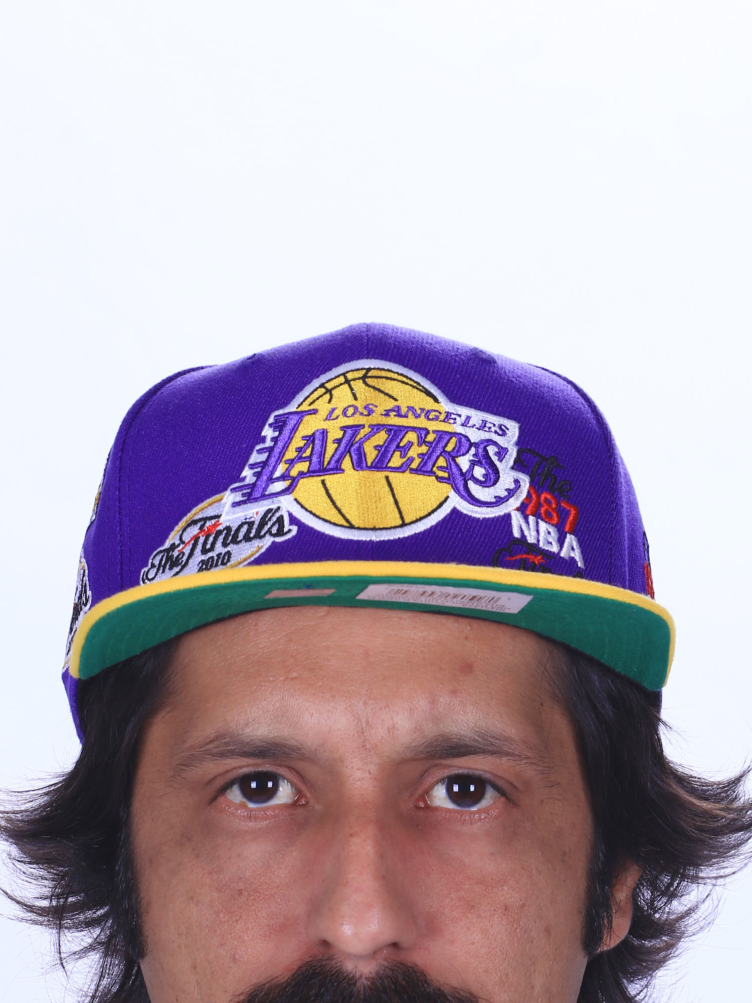bone-mitchell-ness-nba-los-angeles-lakers-patched-snapback-0303106-roxo_1